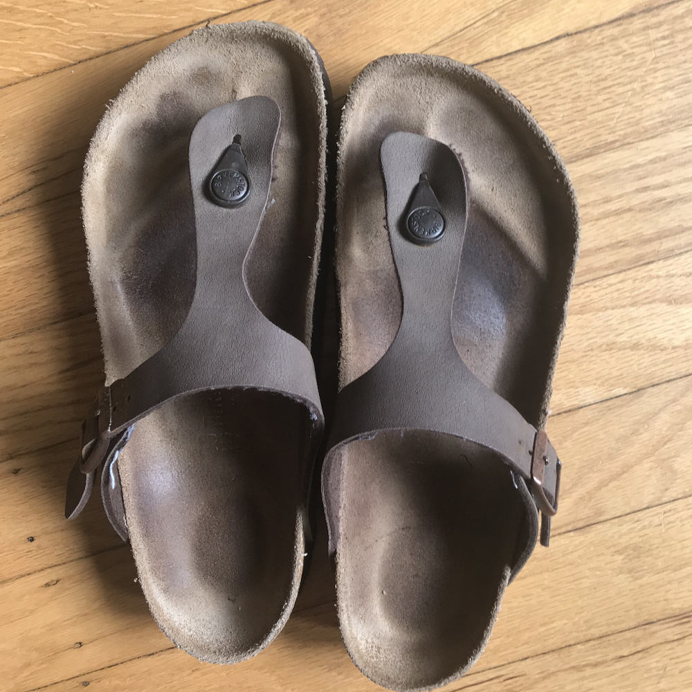Gizeh Birkenstocks - Size 38, Well Loved!